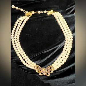 NEW vintage Pearlesque  butterfly necklace